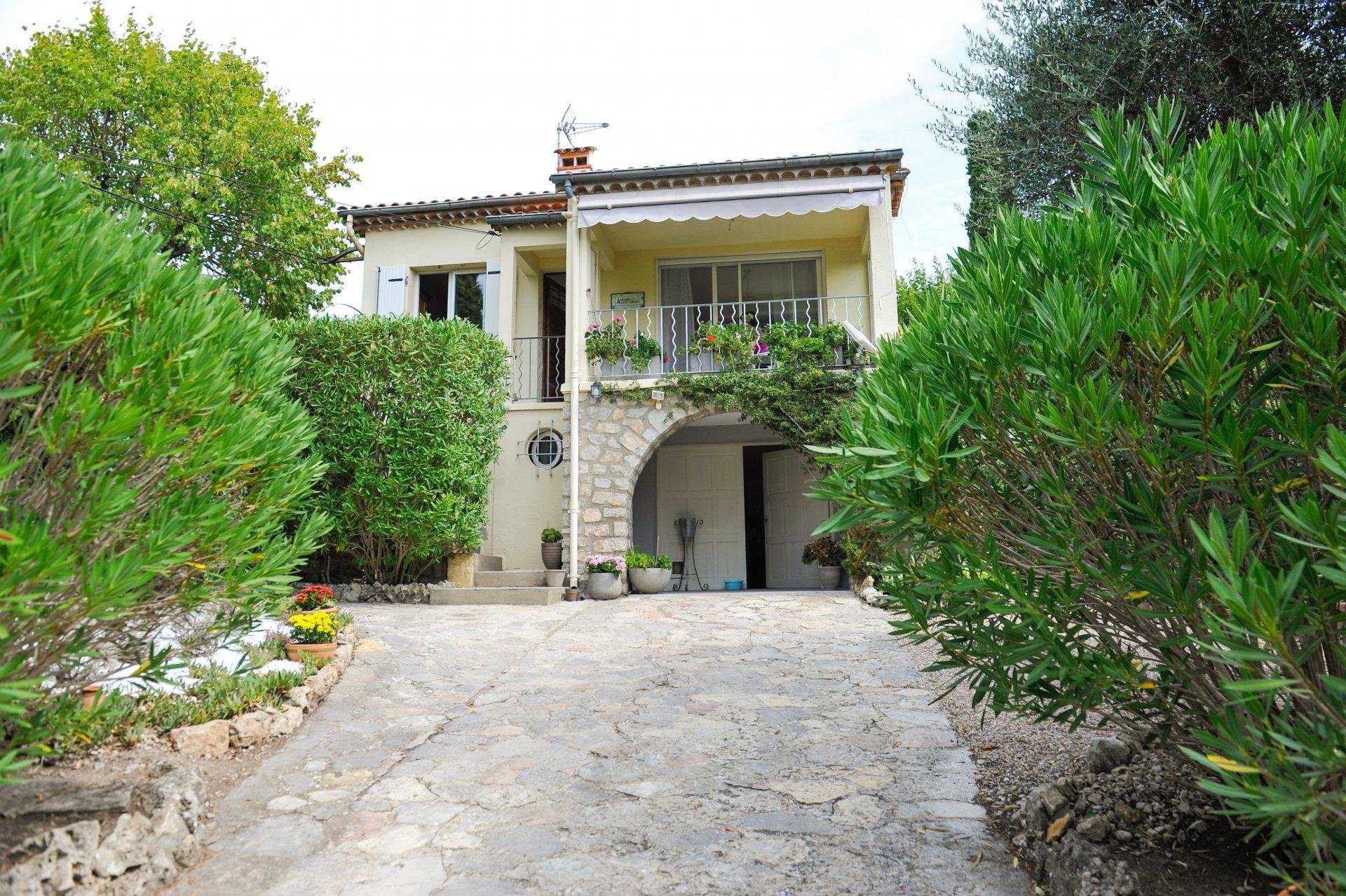 Hus i Fayence, Provence-Alpes-Cote d'Azur 10045643