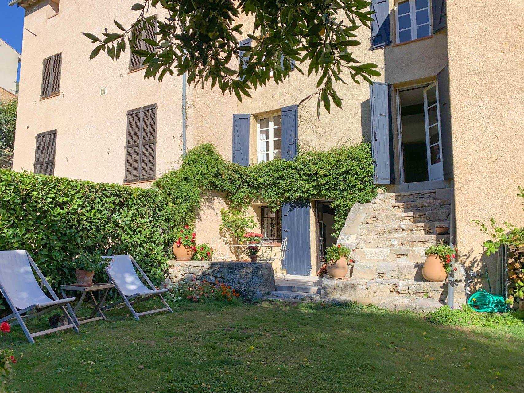 Hus i Seillans, Provence-Alpes-Cote d'Azur 10045669