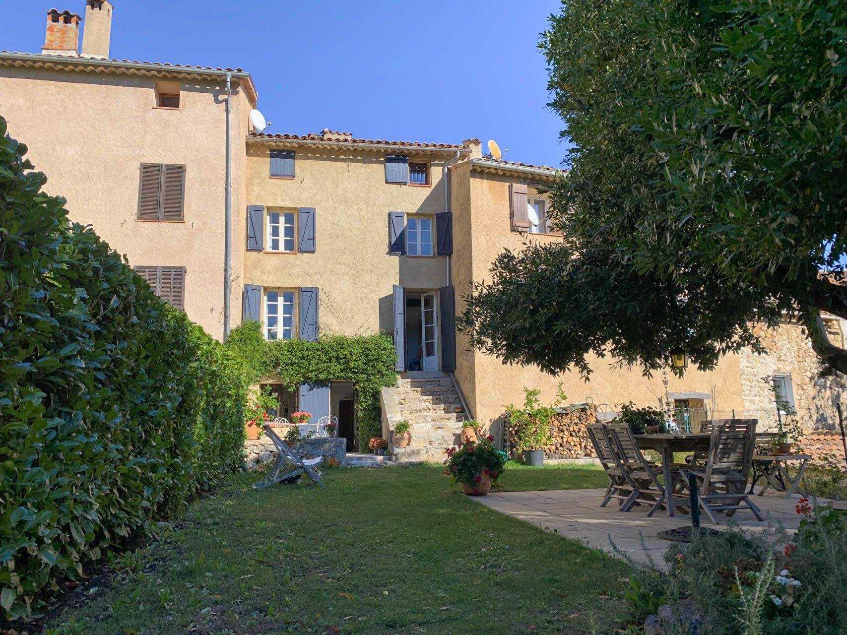 House in Seillans, Provence-Alpes-Cote d'Azur 10045669