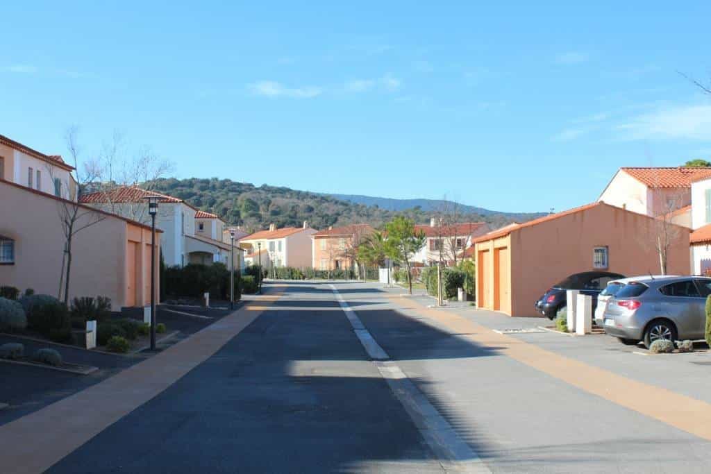 Casa nel Roquebrune-Sur-Argens,  10045686