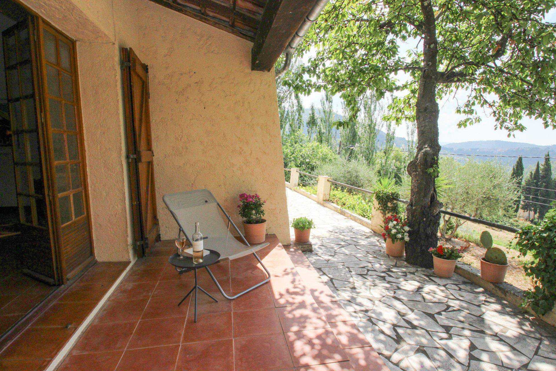 Talo sisään Proomu, Provence-Alpes-Cote d'Azur 10045725