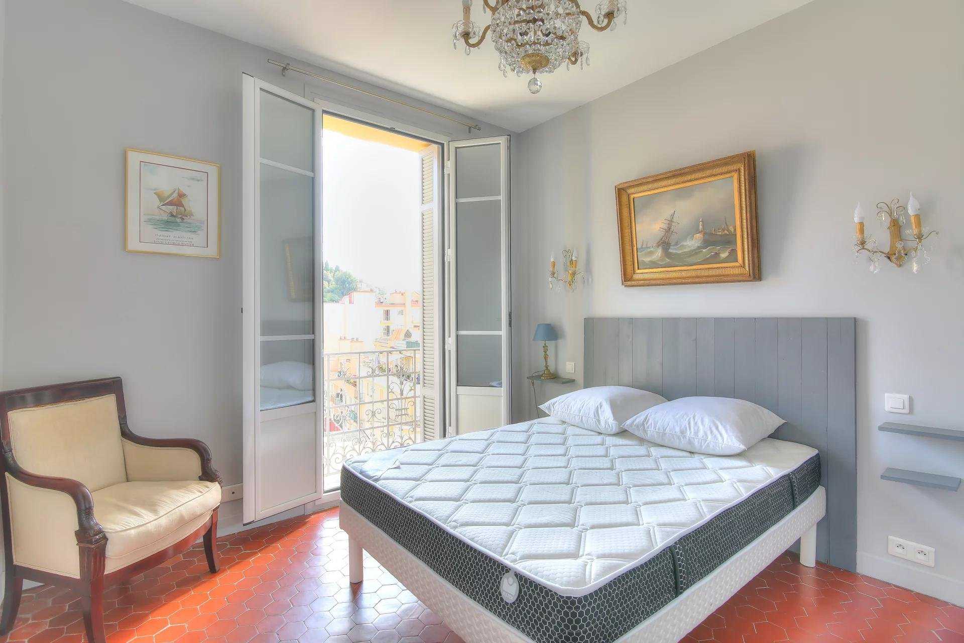 Condominium in Menton, Provence-Alpes-Cote d'Azur 10045791