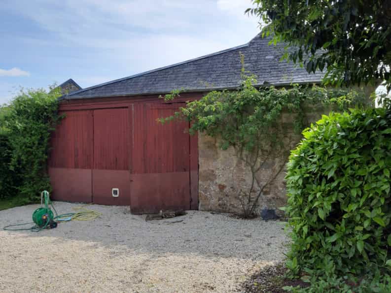Dom w Pont D'ouilly,  10046010