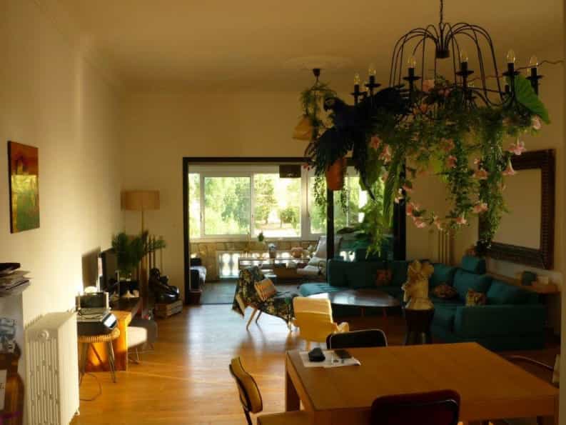 Condominium in La Garde, Provence-Alpes-Côte d'Azur 10046035