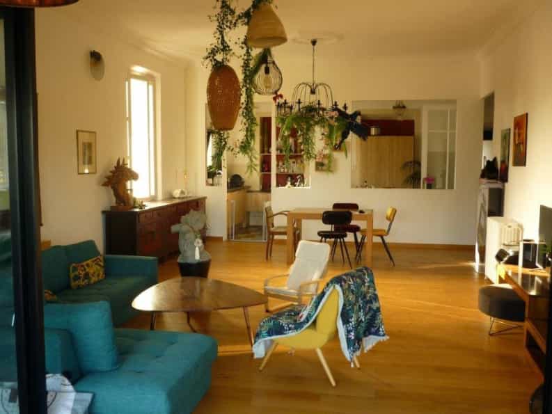 Condominium in La Garde, Provence-Alpes-Cote d'Azur 10046035