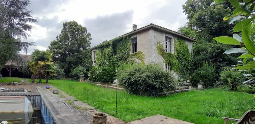 Kondominium di Pranzac, Nouvelle-Aquitaine 10046048