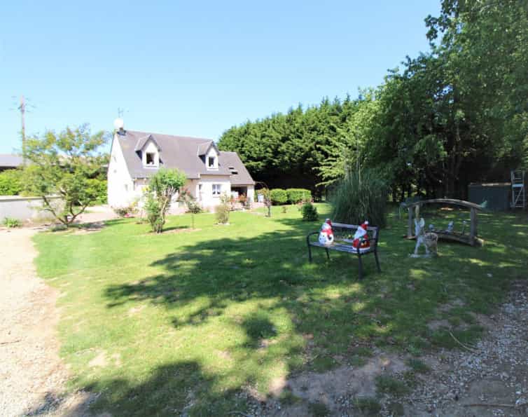 rumah dalam Bayeux, Normandie 10046053