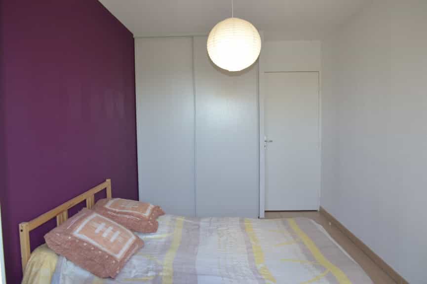 Condominium in Eysines, Nouvelle-Aquitaine 10046104