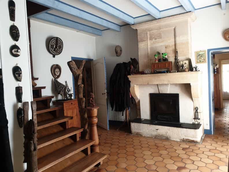 Casa nel Saint Christoly De Blaye,  10046106