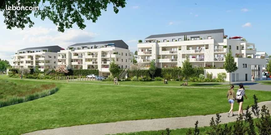 Condominium in Angers,  10046125