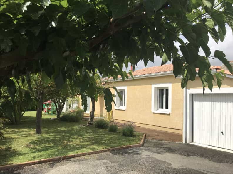 σπίτι σε Villefranche-de-Lauragais, Occitanie 10046144