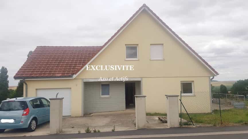 Huis in Ville-en-Tardenois, Grand Est 10046257