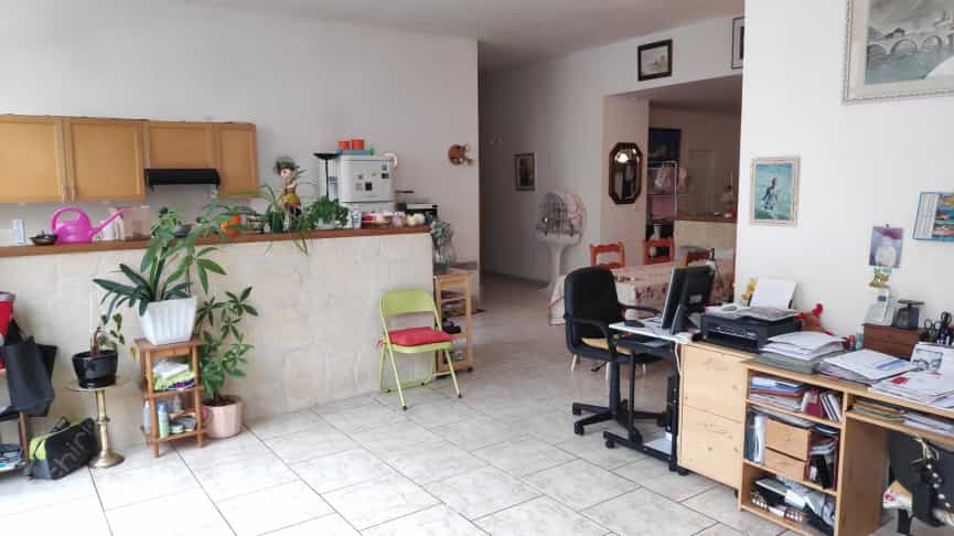 Condominium in Florensac, Occitanie 10046391