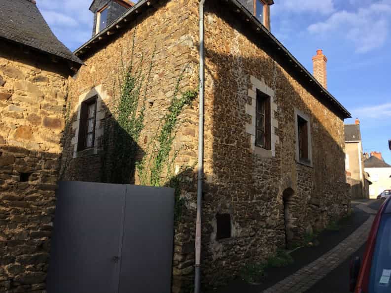 Haus im Saint-Denis-d'Anjou, Pays de la Loire 10046402