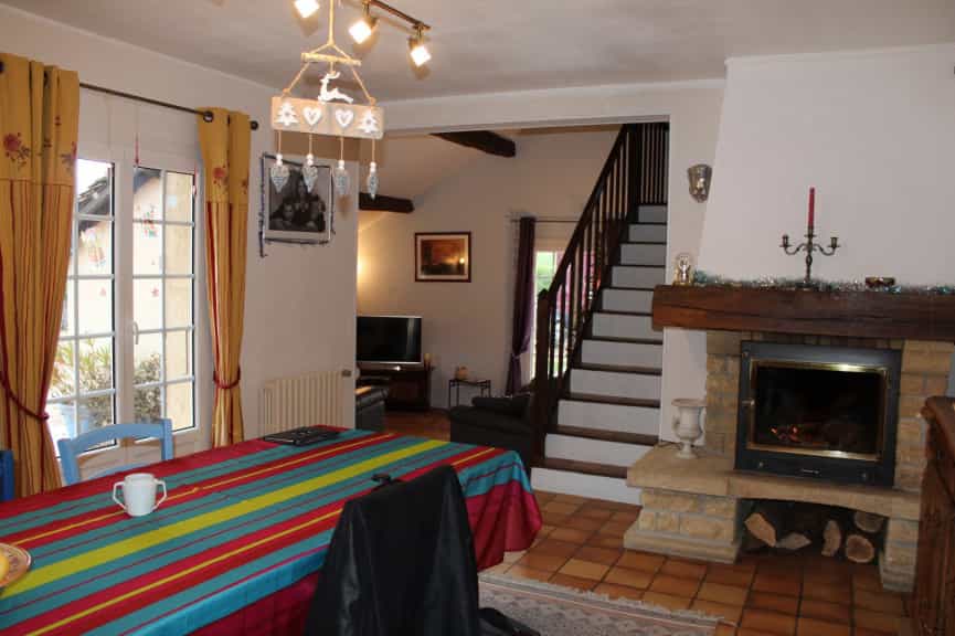 casa no Lavardin, País do Loire 10046436