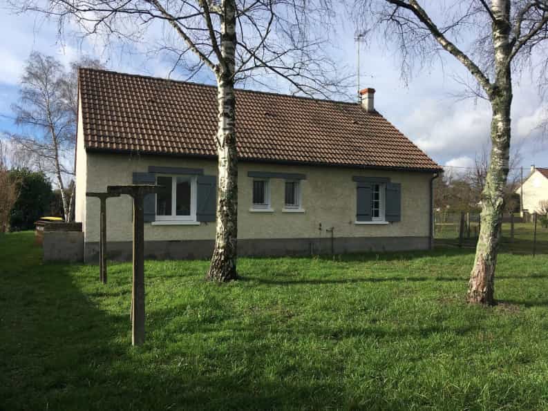House in Romorantin, Centre-Val de Loire 10046487