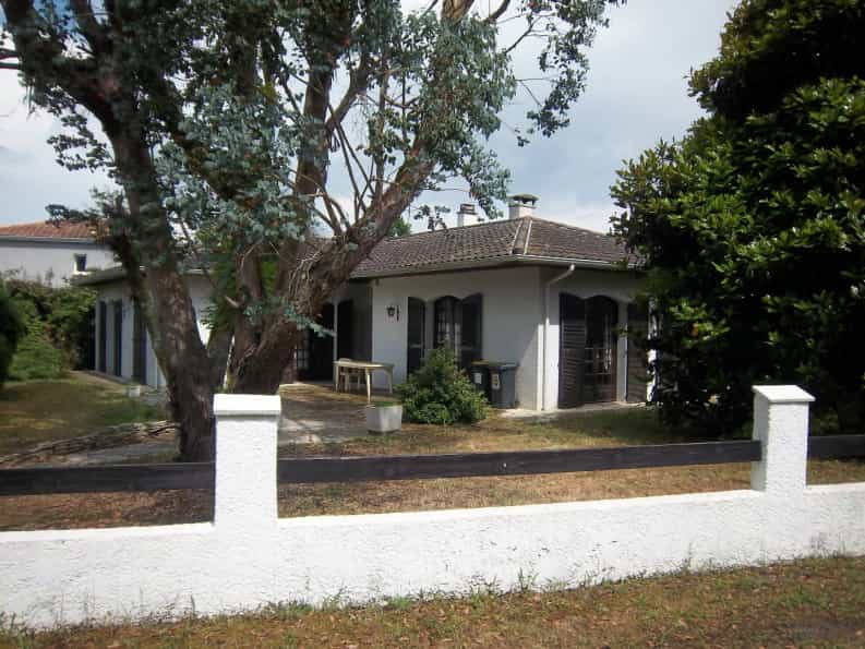 casa en Martignas-sur-Jalle, Nueva Aquitania 10046498
