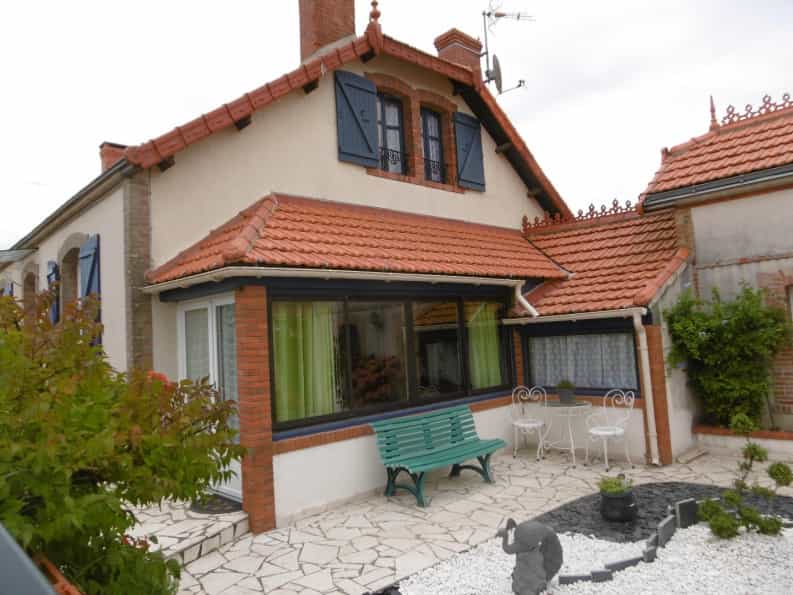 σπίτι σε Longeville-sur-Mer, Pays de la Loire 10046539