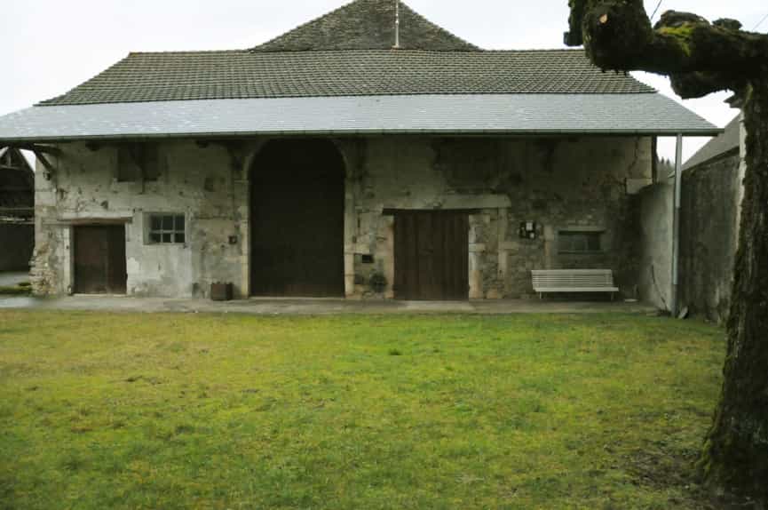 Talo sisään Belley, Auvergne-Rhône-Alpes 10046585