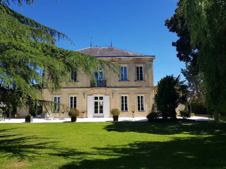 House in Saint-Andre-de-Cubzac, Nouvelle-Aquitaine 10046594