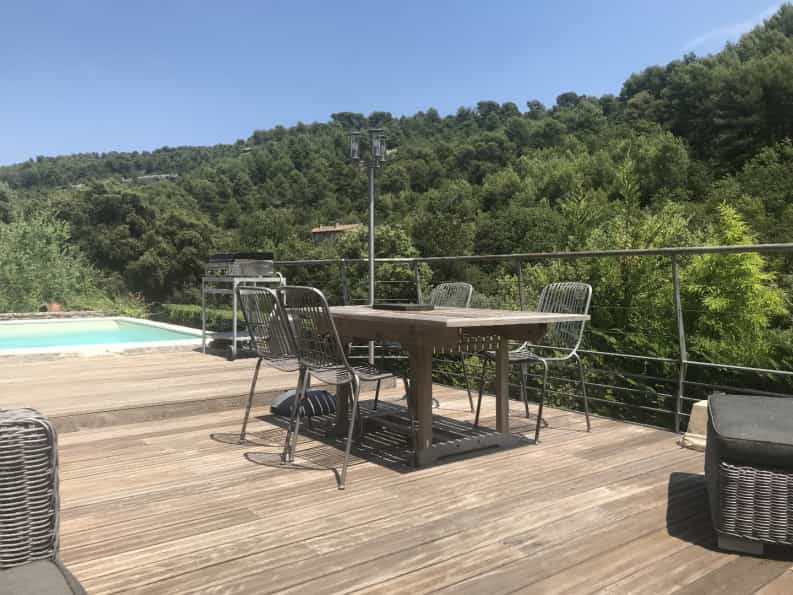 rumah dalam Saumane-de-Vaucluse, Provence-Alpes-Cote d'Azur 10046606