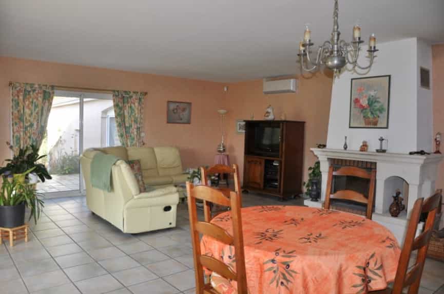casa no Soyaux, Nouvelle-Aquitaine 10046613