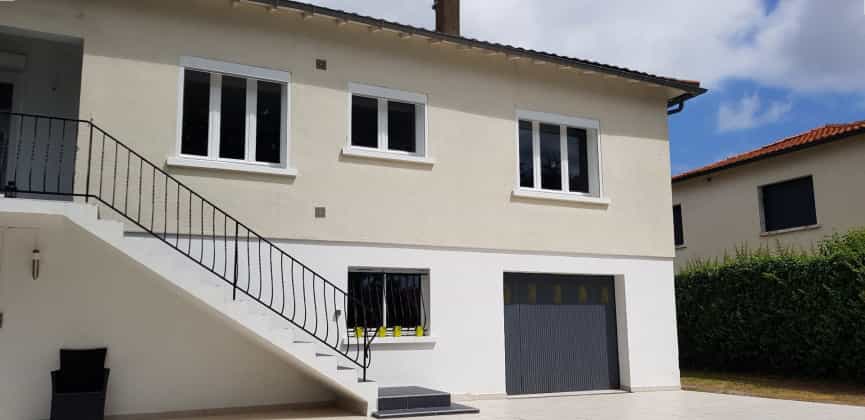 House in Niort,  10046928