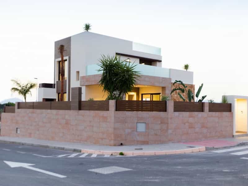 жилой дом в Benijofar, Valencia 10047119