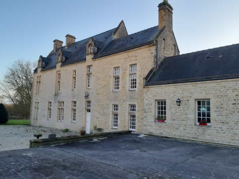 rumah dalam Bayeux, Normandie 10047128