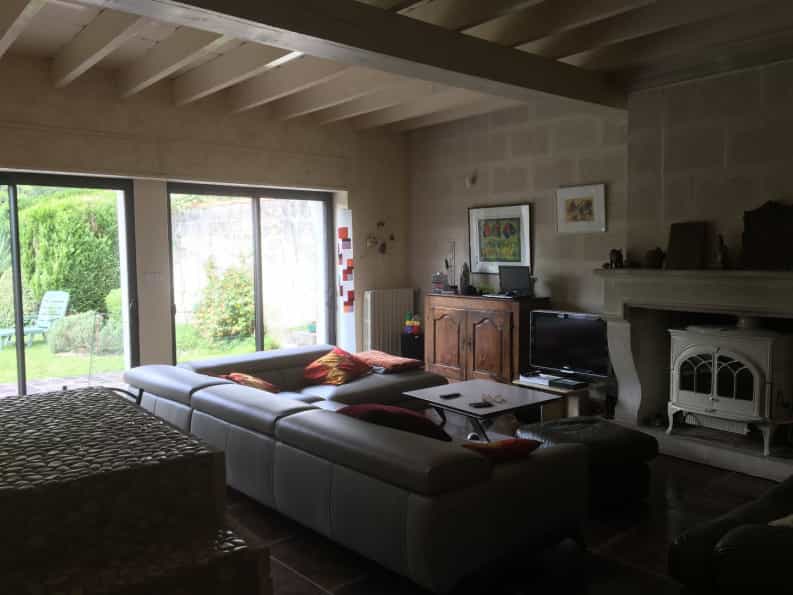 House in Angouleme,  10047217