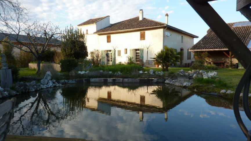 Condominium in Castelsarrasin, Occitanie 10047313