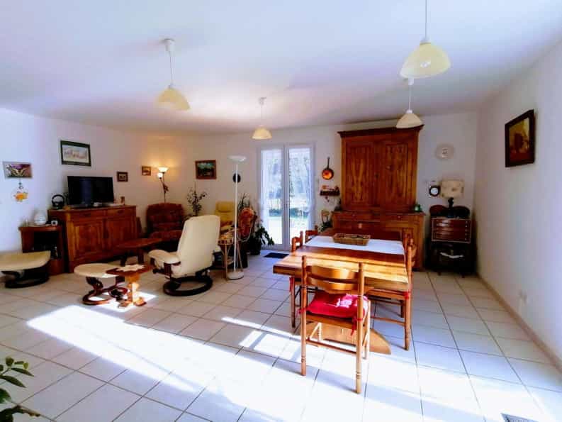 casa no Riez, Provença-Alpes-Costa Azul 10047515