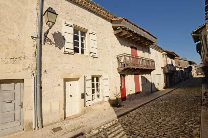 House in Castelsagrat, Occitanie 10047612