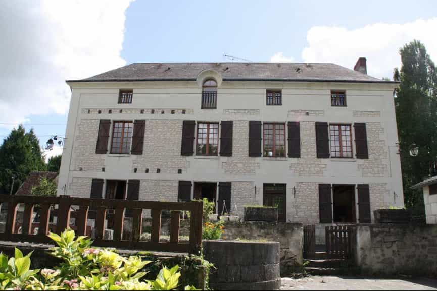 Condominium in La Roche Posay, Nouvelle-Aquitanië 10047722