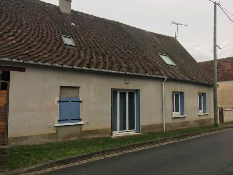 House in Saint Christophe En Bazelle,  10047894