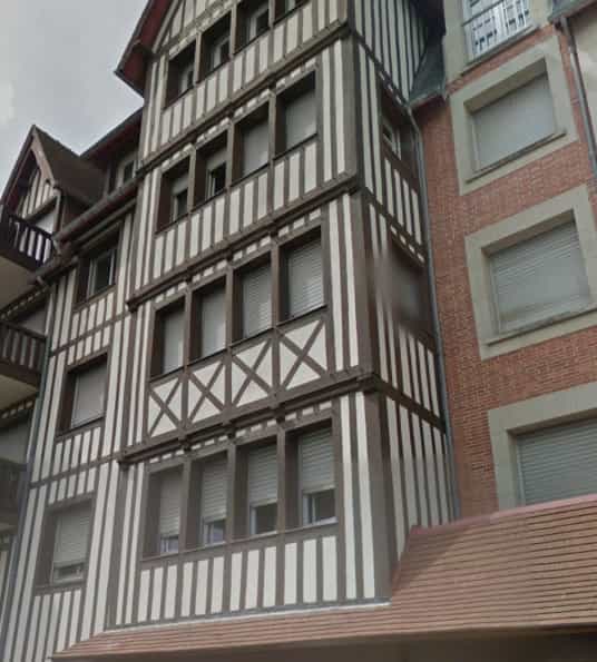 Condominium dans Deauville,  10047905