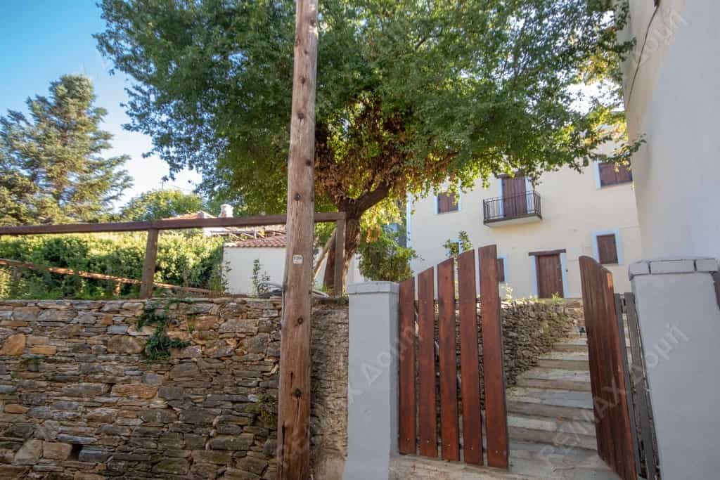 Casa nel Agios Georgios Nileias,  10047946