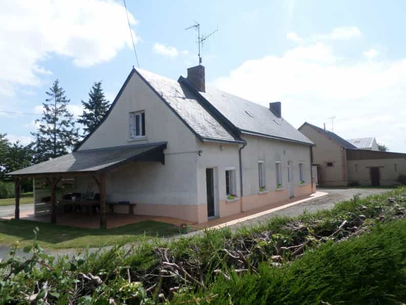 Huis in Vern-d'Anjou, Pays de la Loire 10047974