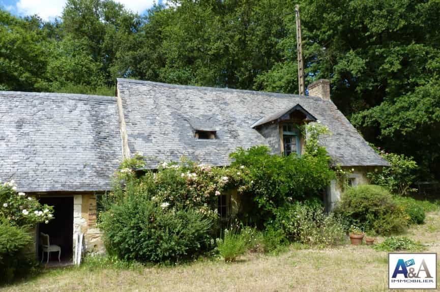 σπίτι σε La Chapelle-aux-Choux, Pays de la Loire 10048024