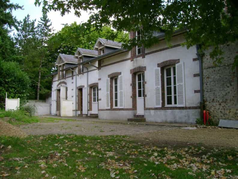 Rumah di Senonches, Pusat-Val de Loire 10048062