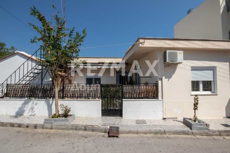 Condominium in Volos, Thessalië 10048447