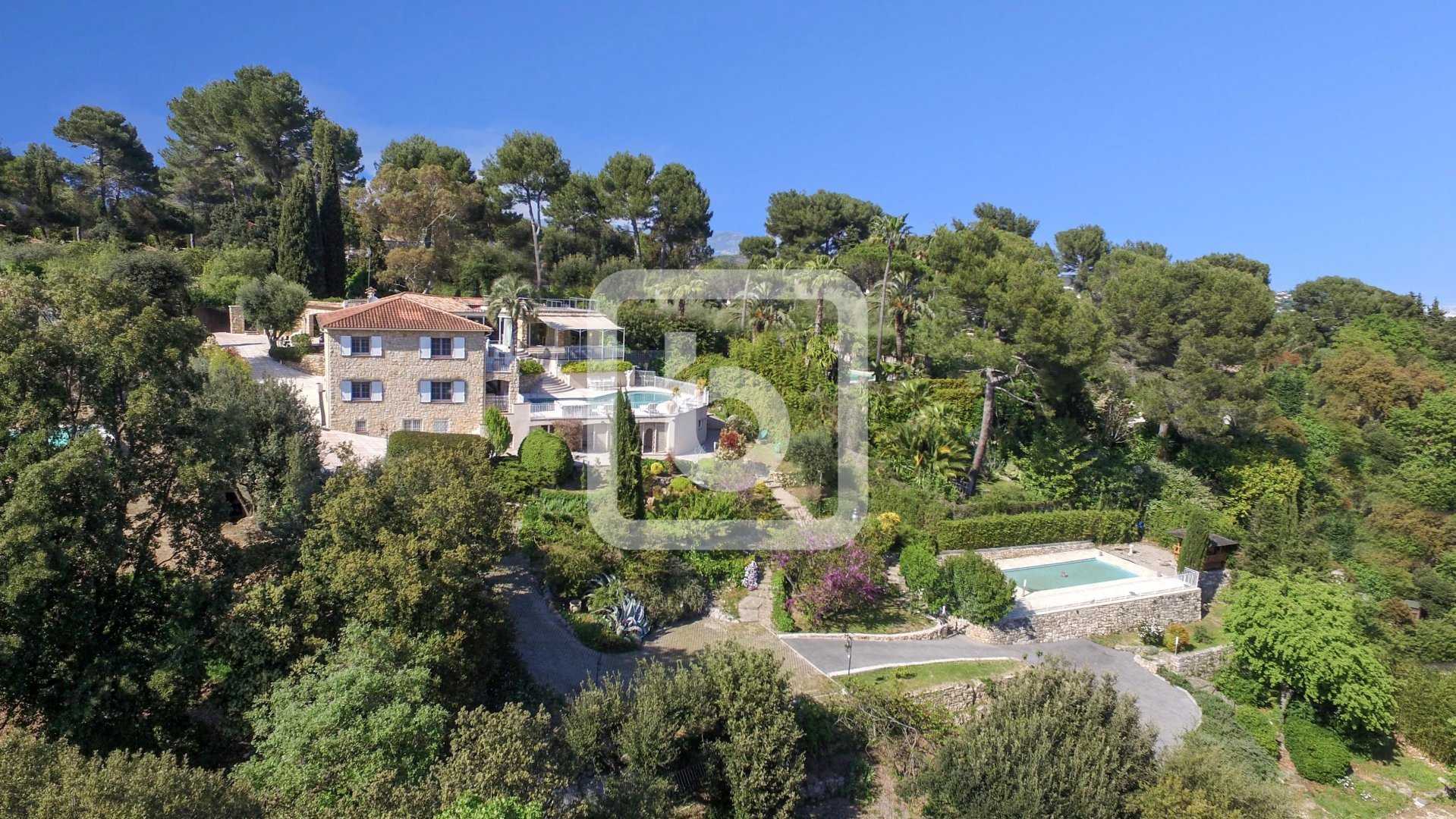Hus i Biot, Provence-Alpes-Cote d'Azur 10048772