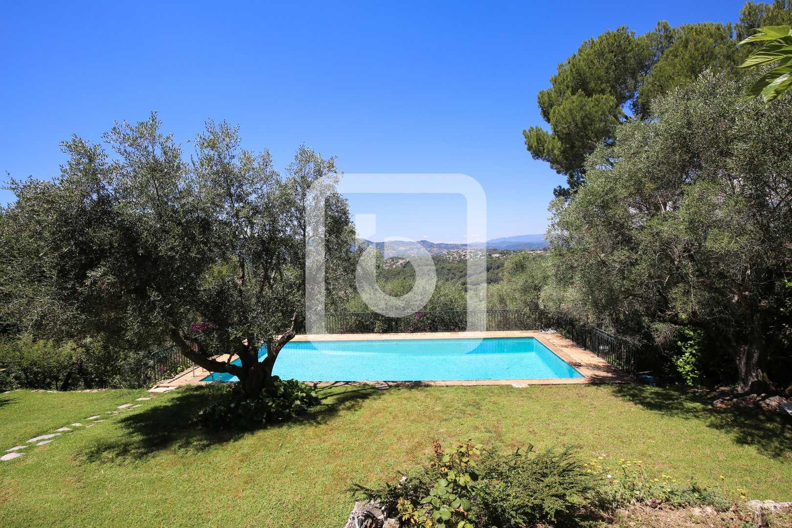 Rumah di Mougin, Provence-Alpes-Cote d'Azur 10048780