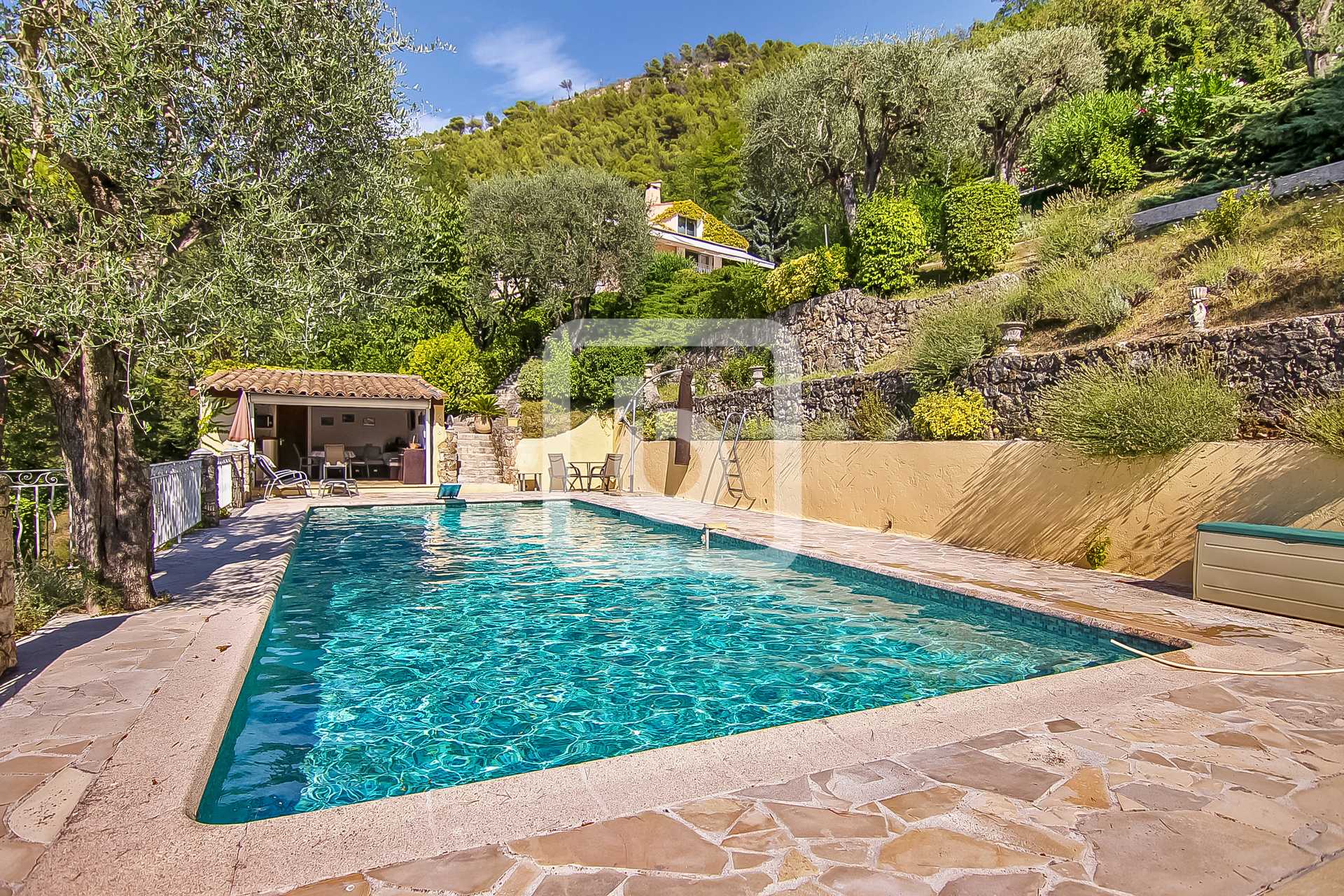 Rumah di La Tritunggal, Provence-Alpes-Cote d'Azur 10048795
