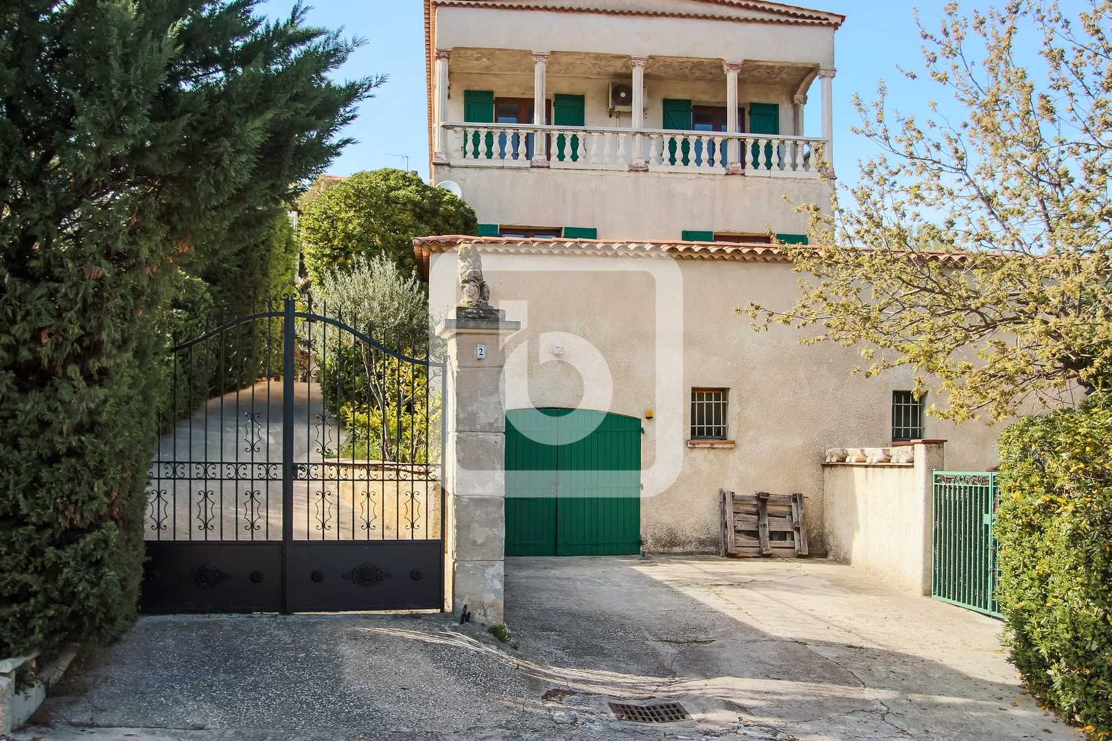 House in Sainte Maxime, Provence-Alpes-Cote D'azur 10048806