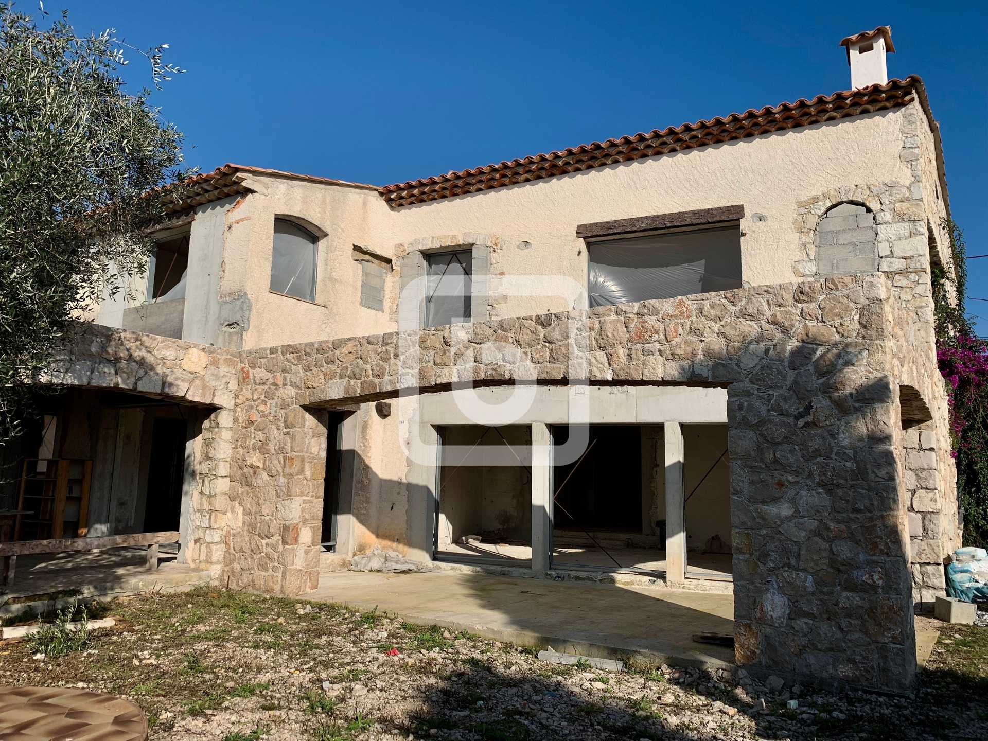 Hus i Villefranche-sur-Mer, Provence-Alpes-Cote d'Azur 10048813