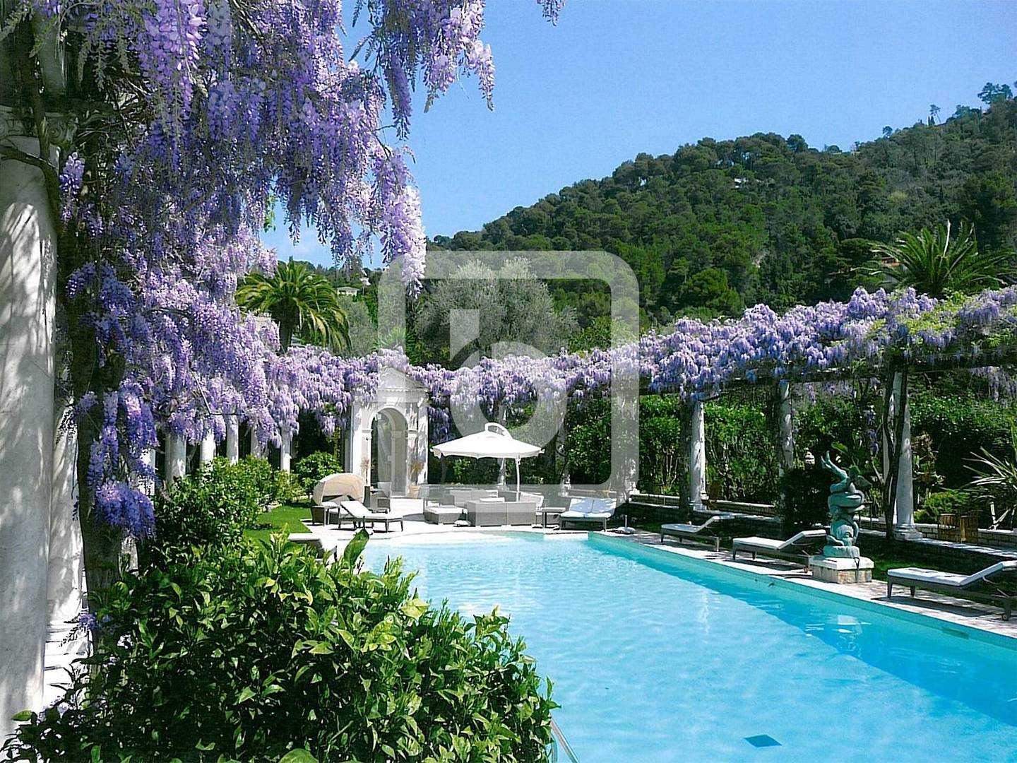 Hus i Cannes, Provence-Alpes-Cote D'azur 10048858