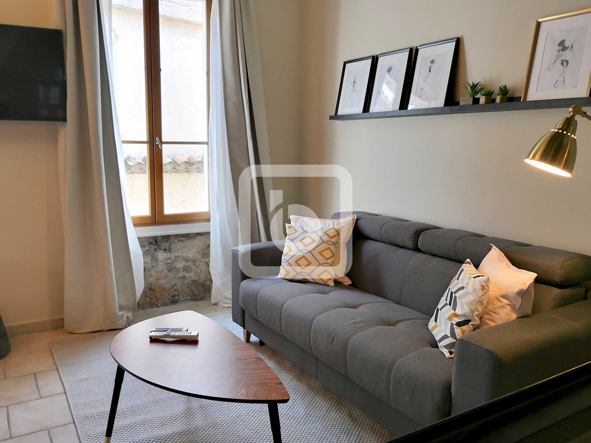 公寓 在 Antibes, Provence-Alpes-Cote D'azur 10048897
