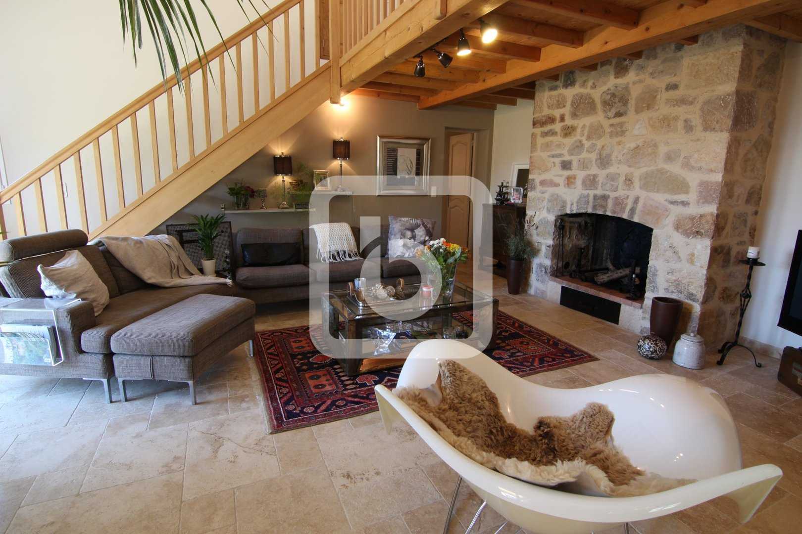 Rumah di Seillans, Provence-Alpes-Cote D'azur 10048921