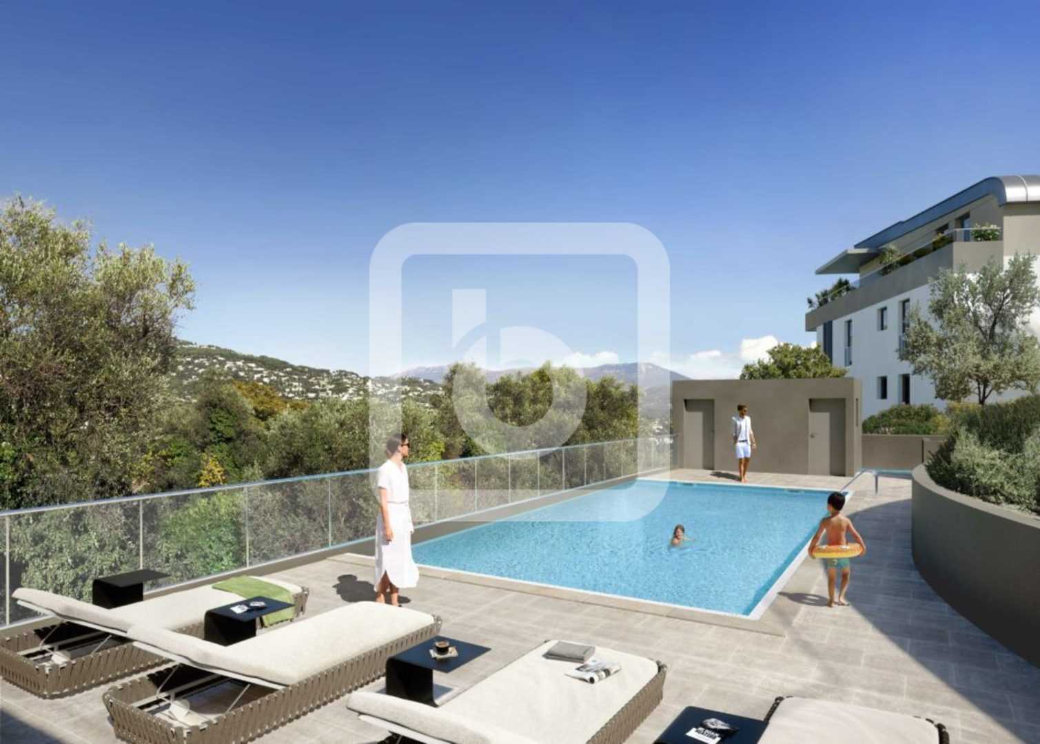 Condominium in Nice, Provence-Alpes-Cote d'Azur 10048924